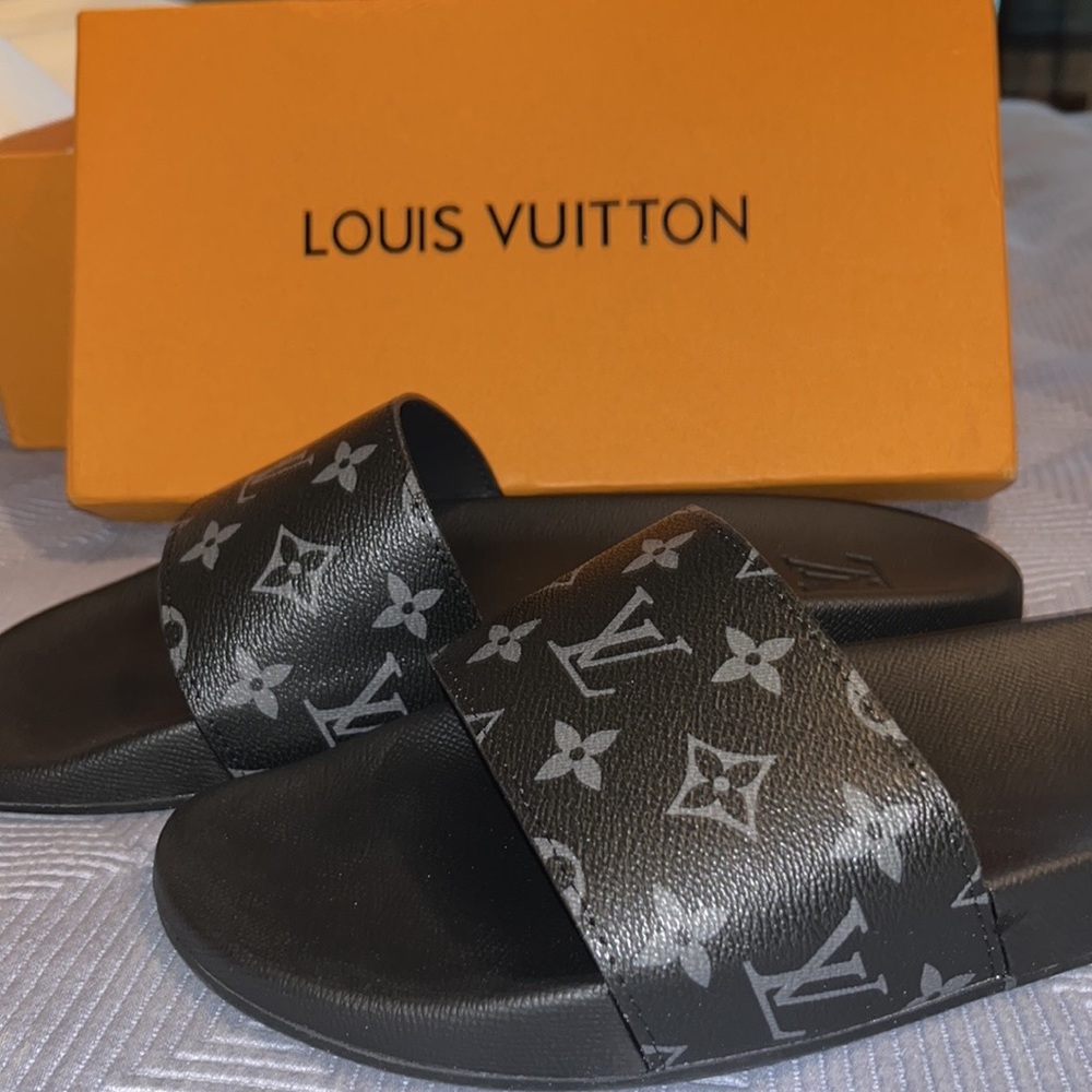 LV Men Slides